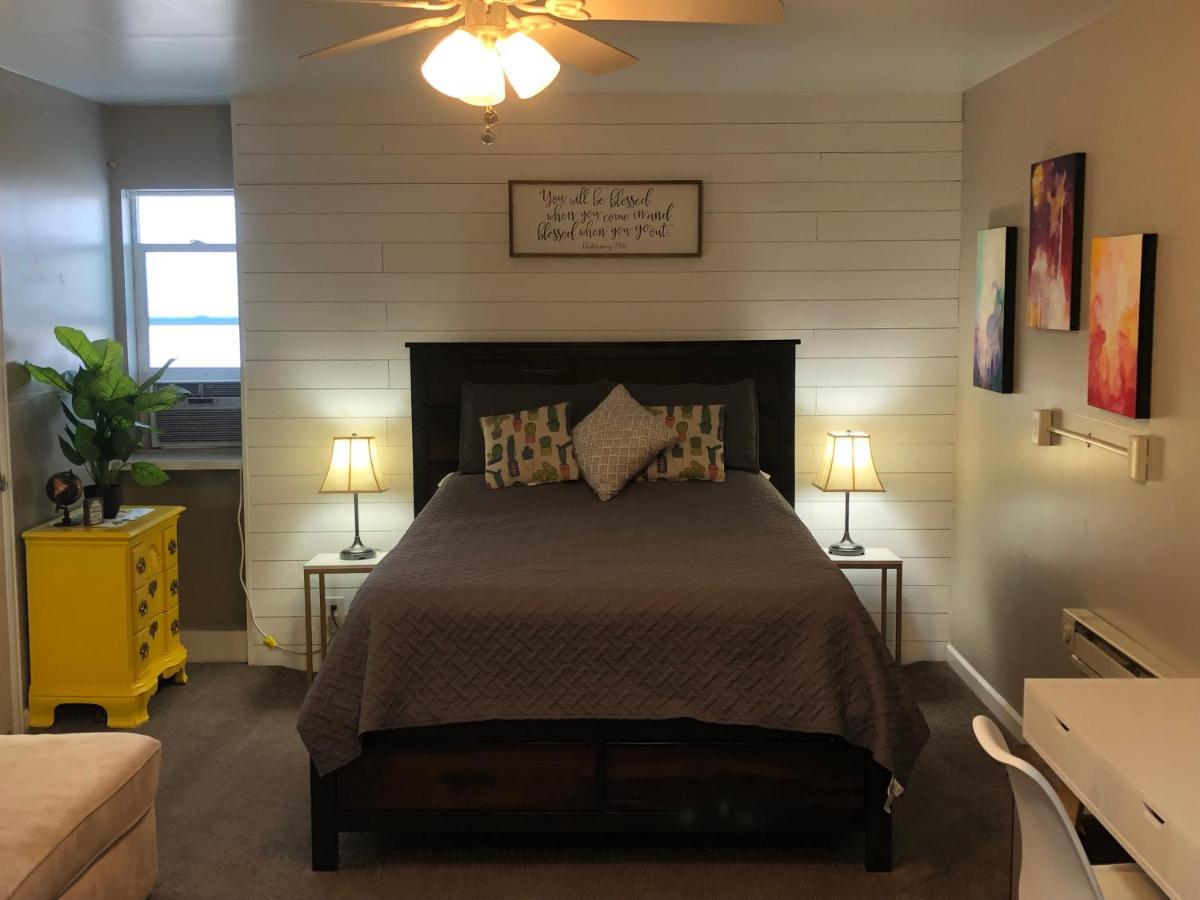 Cozy Studio Grand Junction Exterior photo
